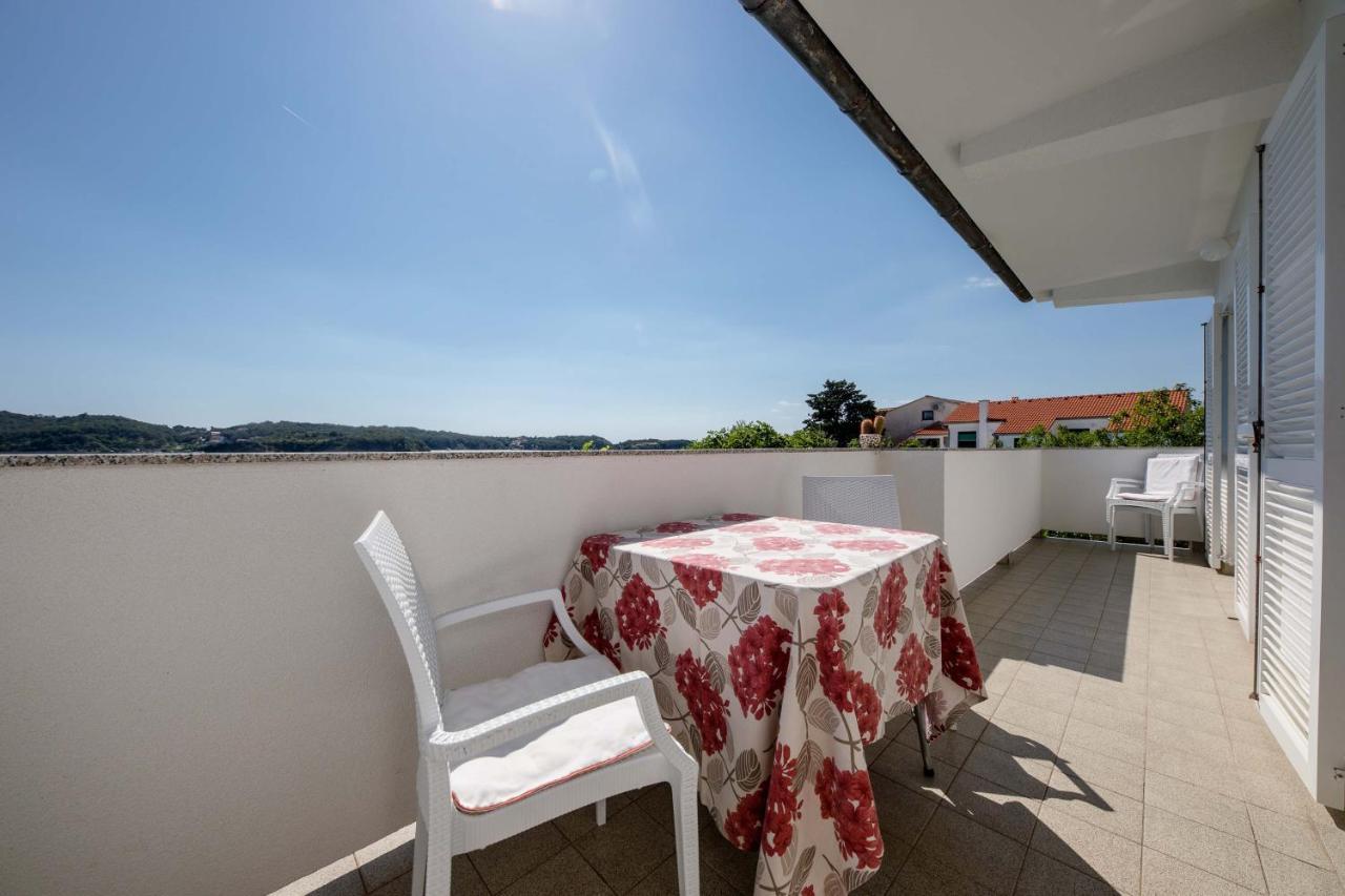 Apartament House Subic Supetarska Draga Zewnętrze zdjęcie