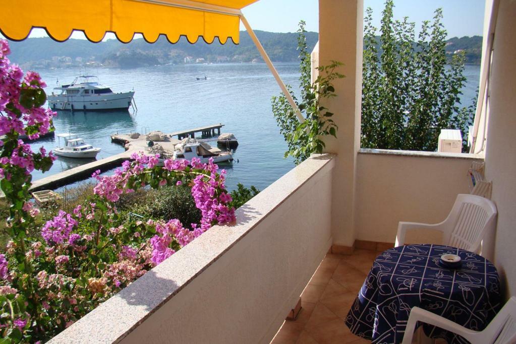 Apartament House Subic Supetarska Draga Zewnętrze zdjęcie
